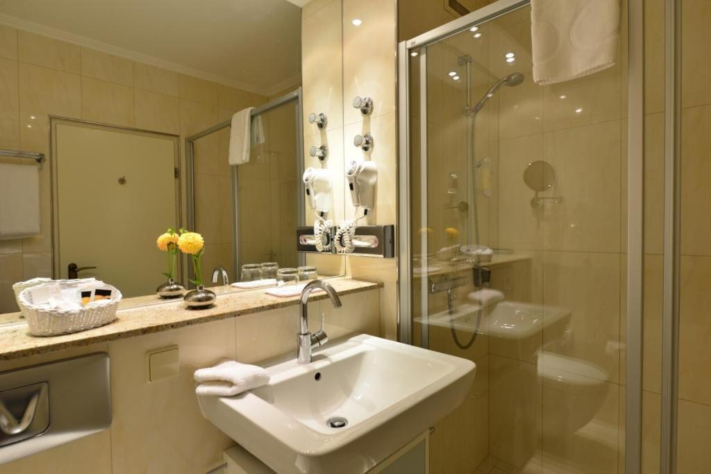 Akzent Hotel Hoxberg เบ็กคุม ภายนอก รูปภาพ